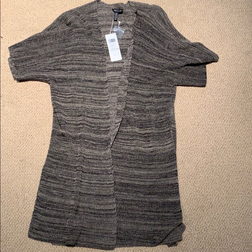 Knit short sleeve vest